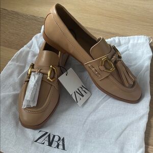 Zara Women's Beige Loafers with Gold Details